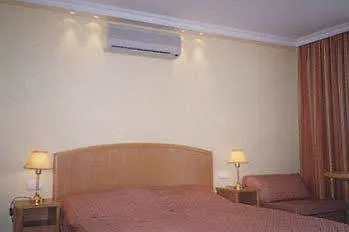 Rideg Apartament *