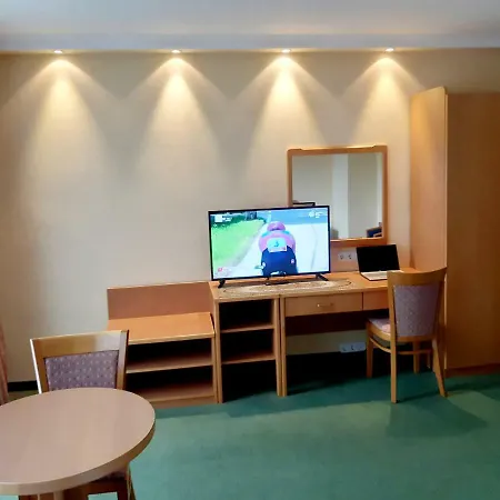 Rideg Apartment *