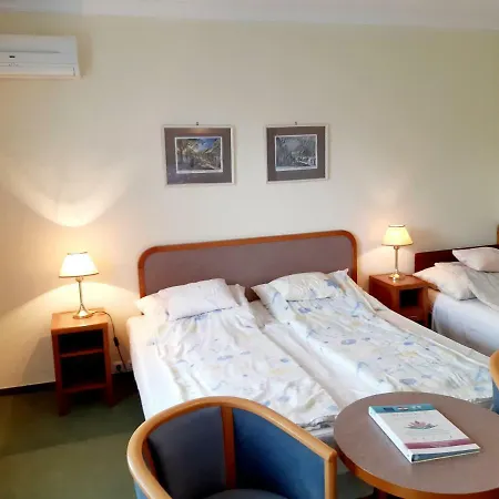 Apartament Rideg