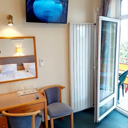 Rideg Apartament *